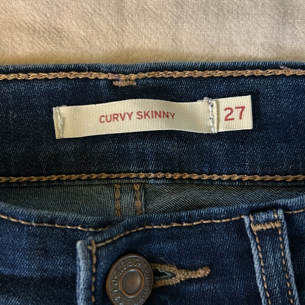 Levi’s Curvy Skinny Leg Jeans. Excellent condition! Size 27 (4) - Picture 3 of 10